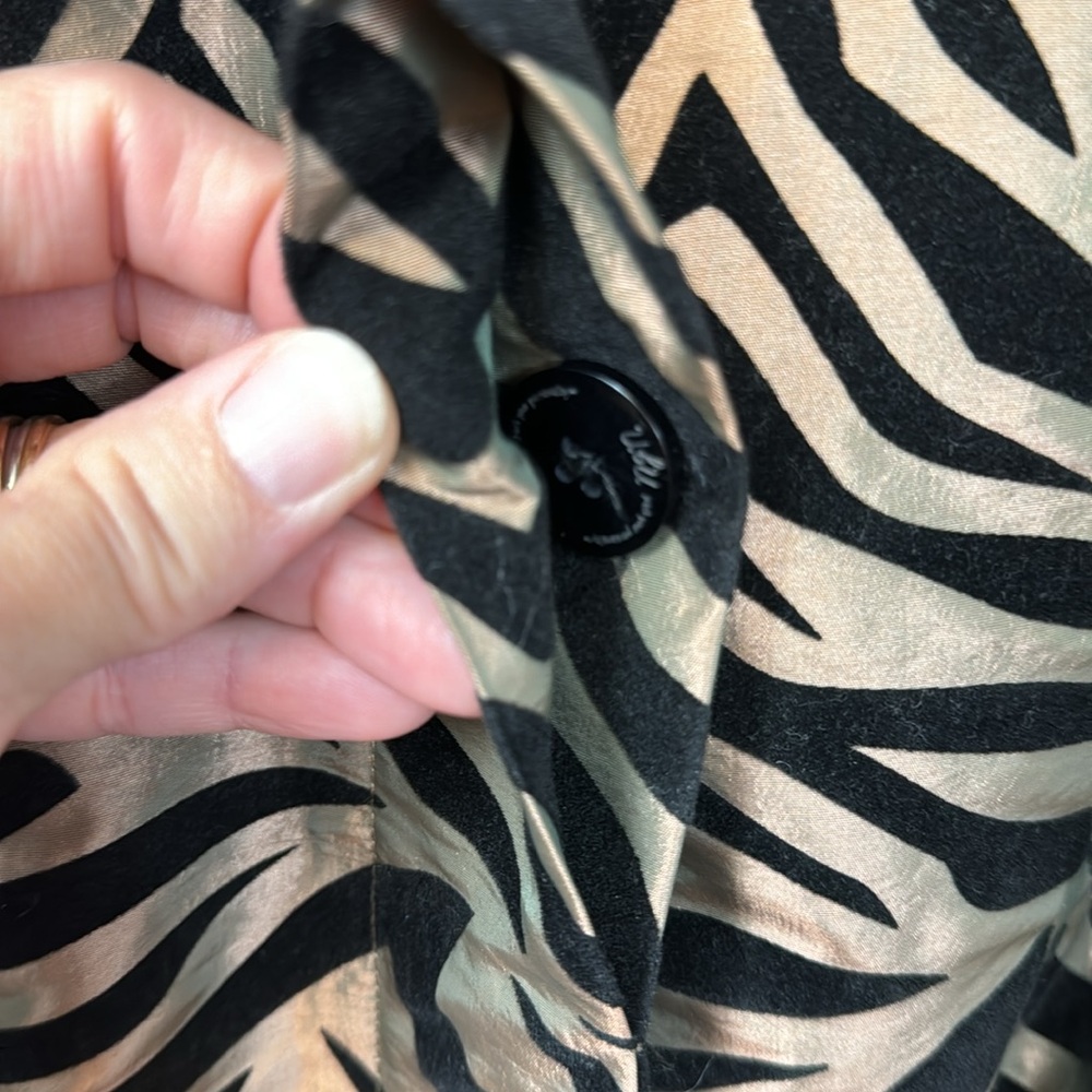UBU jacket - Picture 6 of 10